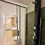 Love Room Valence דירה