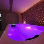 Love Room Valence